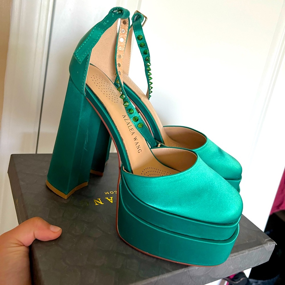 Green Platform Heels